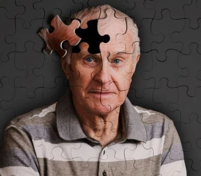Ali lahko AI prepreči padce in tavanje pri bolnikih z Alzheimerjevo boleznijo?